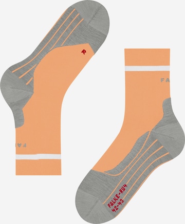 Chaussettes de sport 'RU4' FALKE en gris : devant