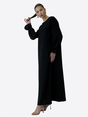 Elara Kleid in Schwarz