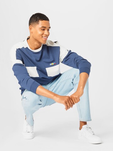 Nike Sportswear Sweatshirt in Blau