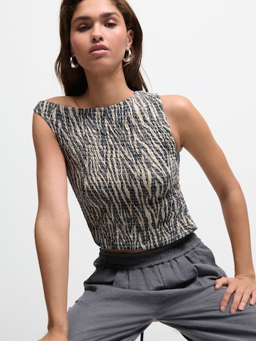 Next Top | bež barva: sprednja stran