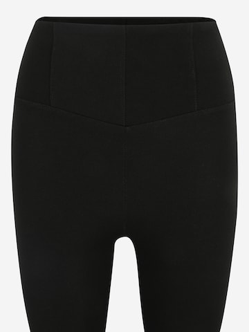 Trendyol Strumpfhose in Schwarz