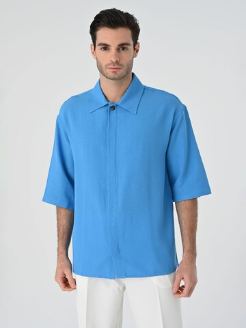 Fit confort Chemise Antioch en bleu : devant