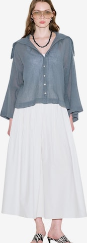 MANUKA Bluse in Blau: Vorderseite