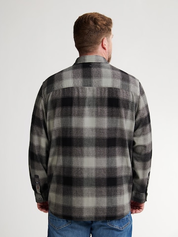 Petrol Industries - Ajuste regular Camisa en negro
