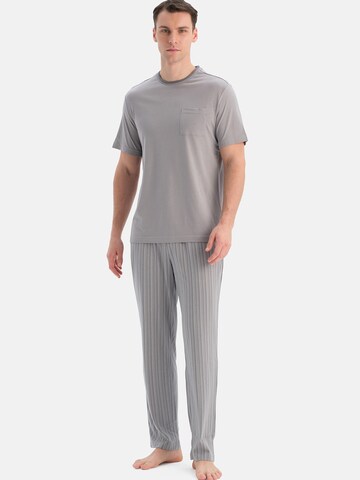 Dagi Piżama długa w kolorze szary: przód