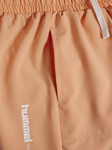Hummel Loosefit Sportshorts 'Pulse' in Orange