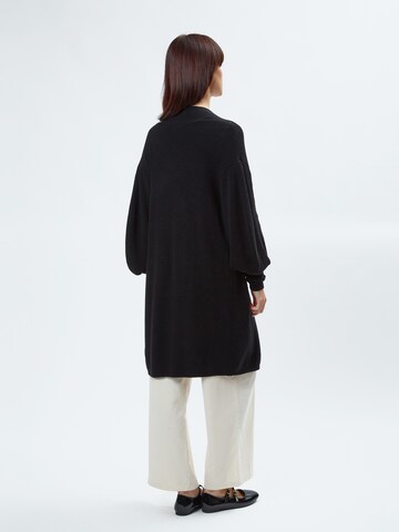 Influencer Strickjacke in Schwarz