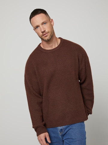 Pull-over 'Dario' DAN FOX APPAREL en marron : devant