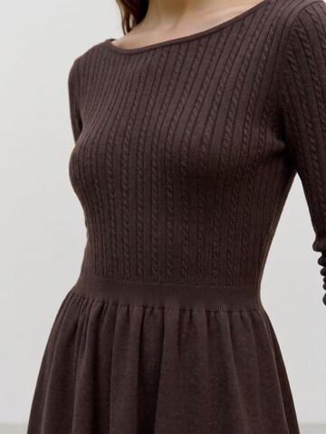VERO MODA Knit dress in Brown
