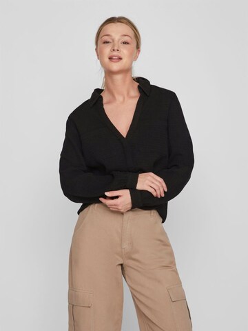 VILA Blouse in Black: front