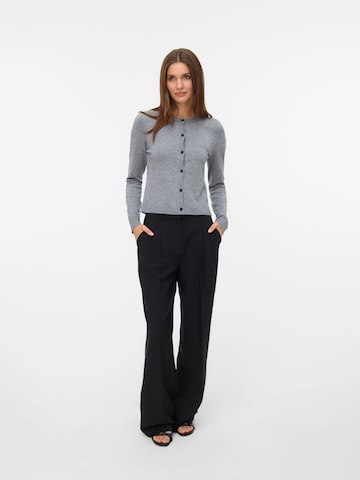 Cardigan 'VMVICKY' VERO MODA en gris