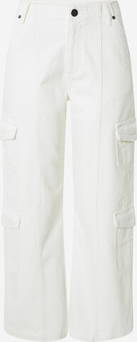 Loosefit Jeans cargo 'Lucky' SHYX en blanc : devant