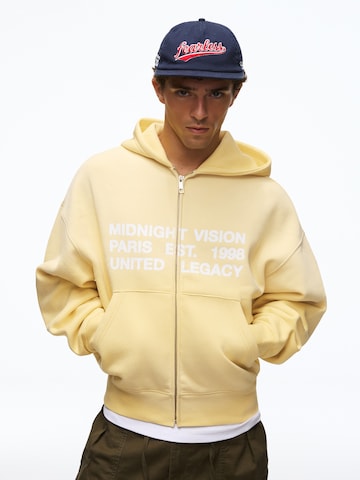 Bershka Tepláková bunda - Žltá: predná strana