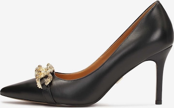 Kazar Pumps in Black: front