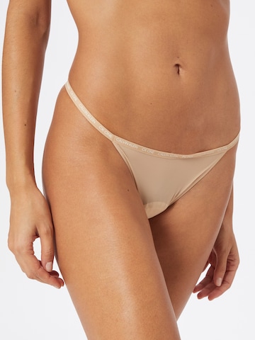Regular String Calvin Klein Underwear en beige : devant