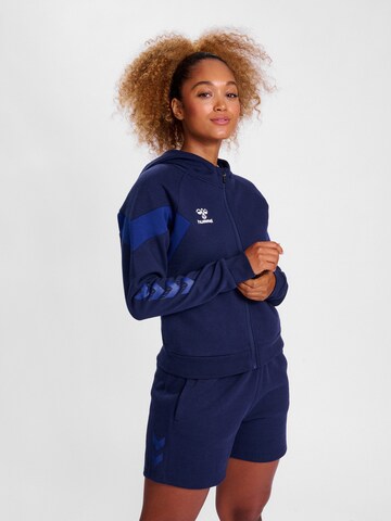 Veste de survêtement 'TRAVEL' Hummel en bleu : devant