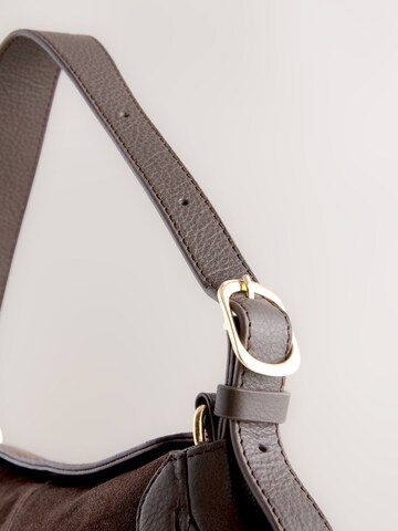 Next Tasche in Braun