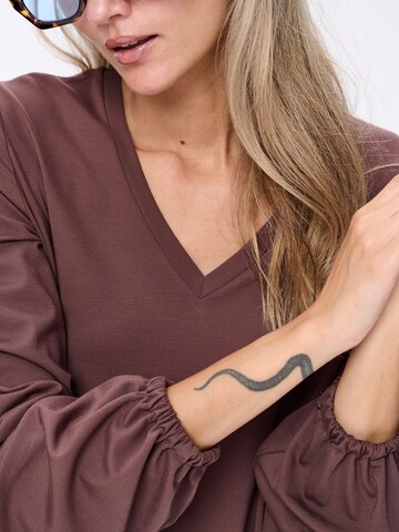 Blue Shadow Blouse in Brown