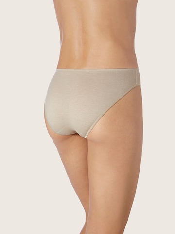 zd ZERO DEFECTS Panty 'Venus soy fiber low waist panty' in Beige
