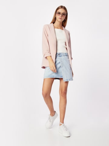 Blazer 'Naima' ABOUT YOU en rose