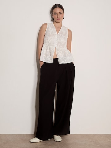 Chemisier Apricot en blanc