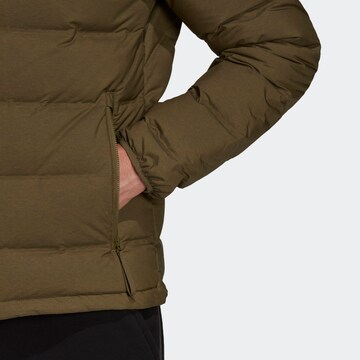 ADIDAS SPORTSWEAR Jacke 'Helionic' in Grün