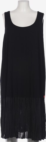 Vetono Dress in XXXL in Black: front