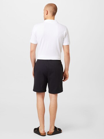 GAP Regular Shorts in Grau