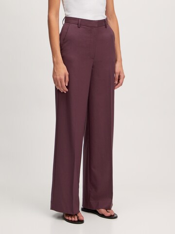 Regular Pantalon 'Teyana' EDITED en rouge : devant