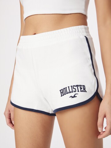 HOLLISTER Обычный Штаны в Белый