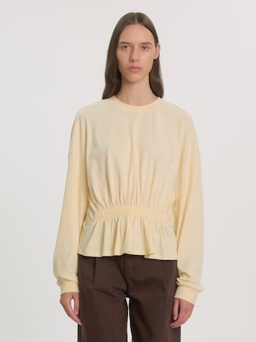 T-shirt 'Roberta' EDITED en beige : devant