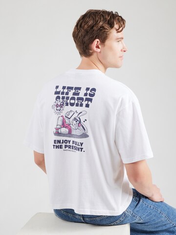 Kaotiko Shirt 'LIFE IS SHORT' in White: front
