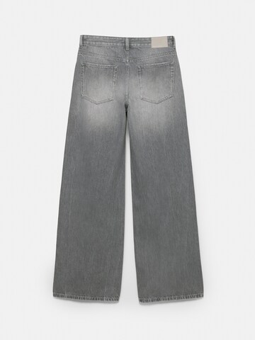 Pull&Bear Baggy Jeans i grå