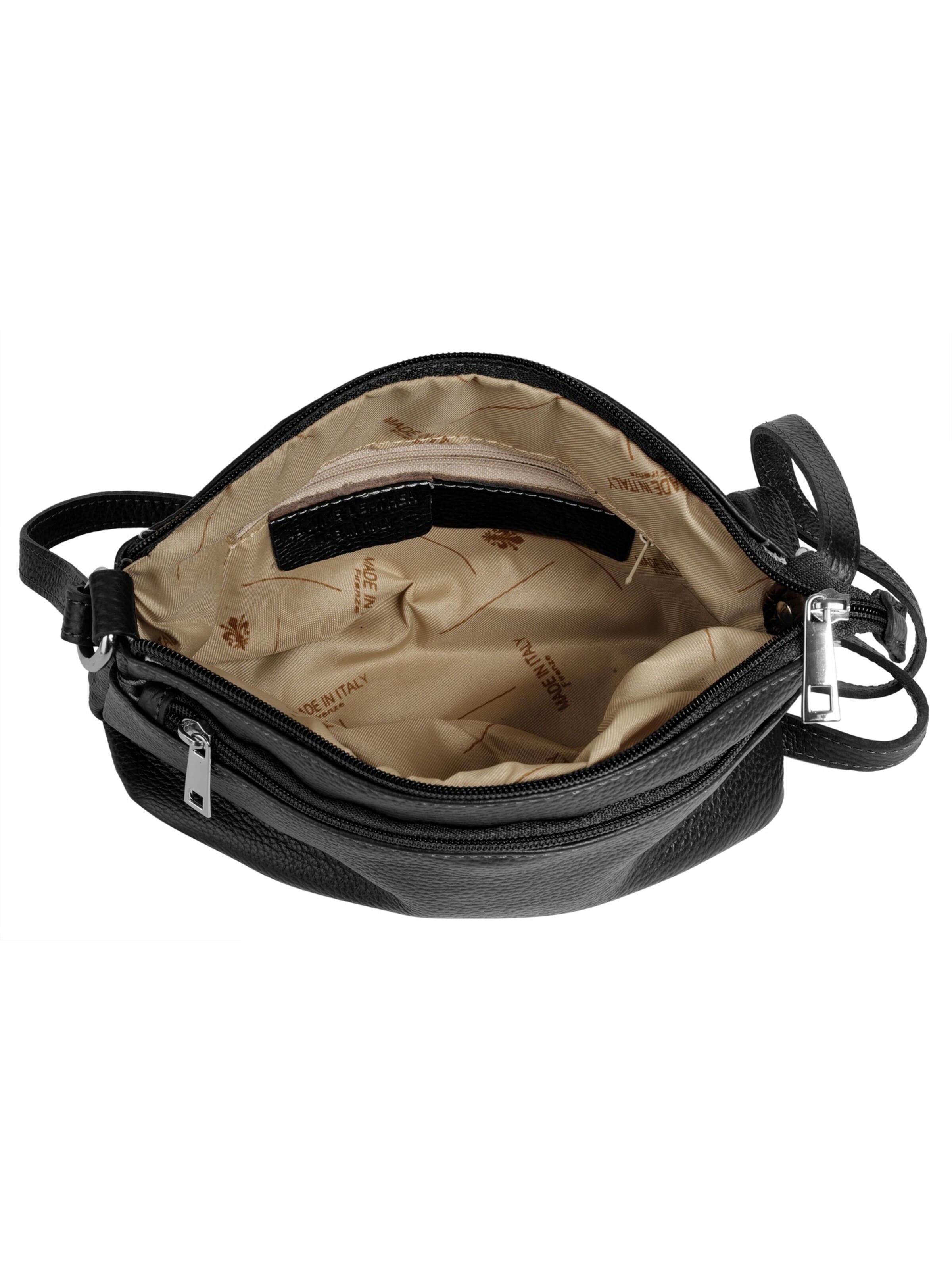 Cluty Crossbody Bag in Black
