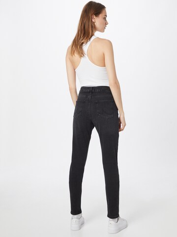 LTB - Slimfit Vaquero 'Mika' en negro