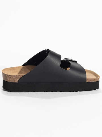 Bayton Mules 'JAPET' in Black