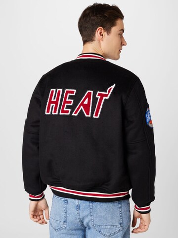 Mitchell & Ness Overgangsjakke i svart