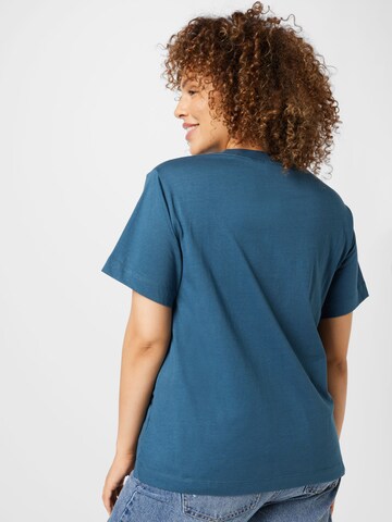 Calvin Klein Curve T-Shirt in Blau
