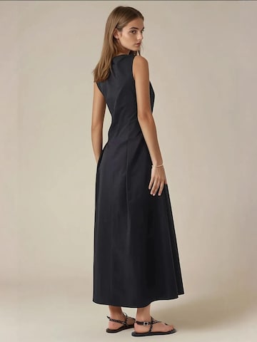 Hiccup Dress in Black