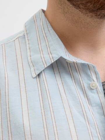 Fit confort Chemise Jack & Jones Plus en bleu