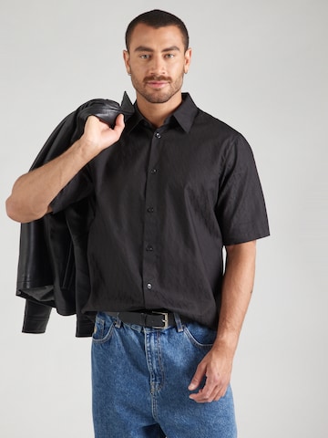 Coupe regular Chemise ARMANI EXCHANGE en noir : devant