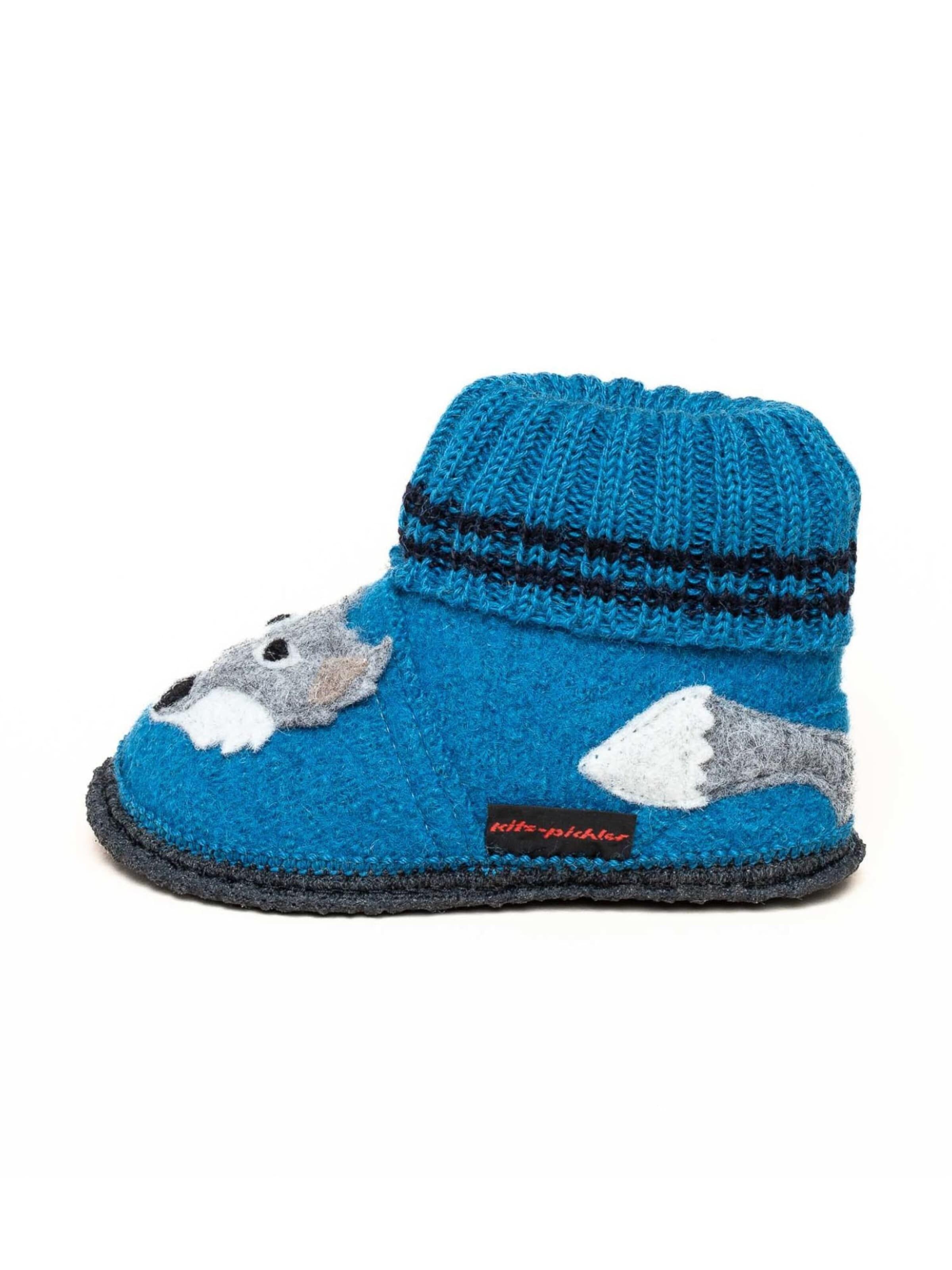 kitz-pichler Slippers 'Hüttenschuhe Schwaz Appl. Wolf' in Blue: front