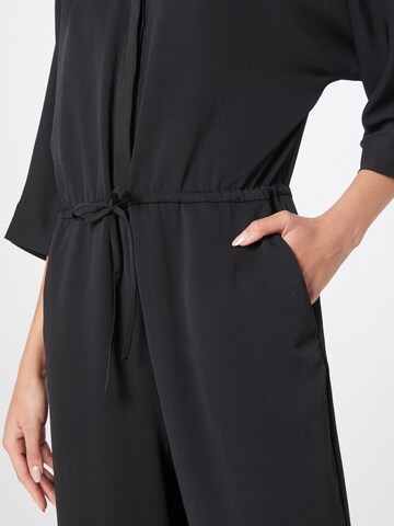 Monki Jumpsuit in Zwart