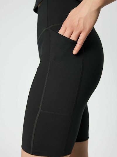 Girlfriend Collective Sportbroek in de kleur Zwart, Productweergave