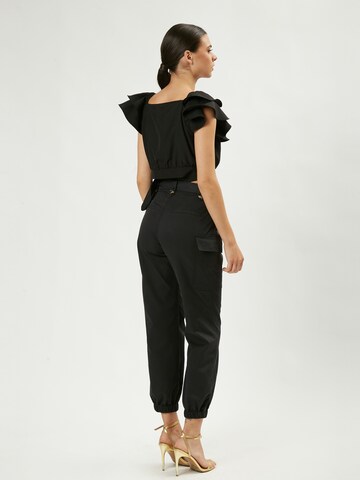Influencer - Top 'Wrap-up' en negro
