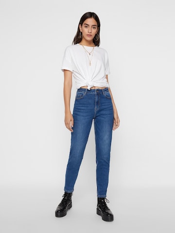 PIECES Tapered Jeans i blå