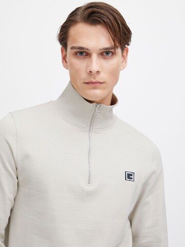 Casual Friday Sweatshirt ' Sebastian ' in Beige