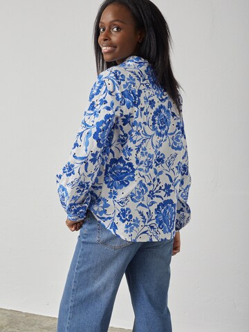 Chemisier 'GADA-SH56' SISTERS POINT en bleu