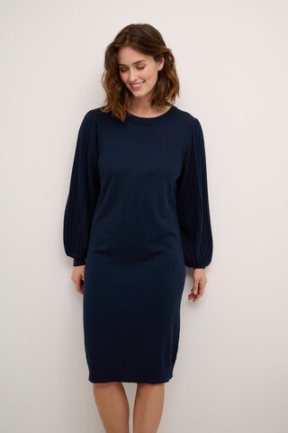 Robe Kaffe en bleu : devant