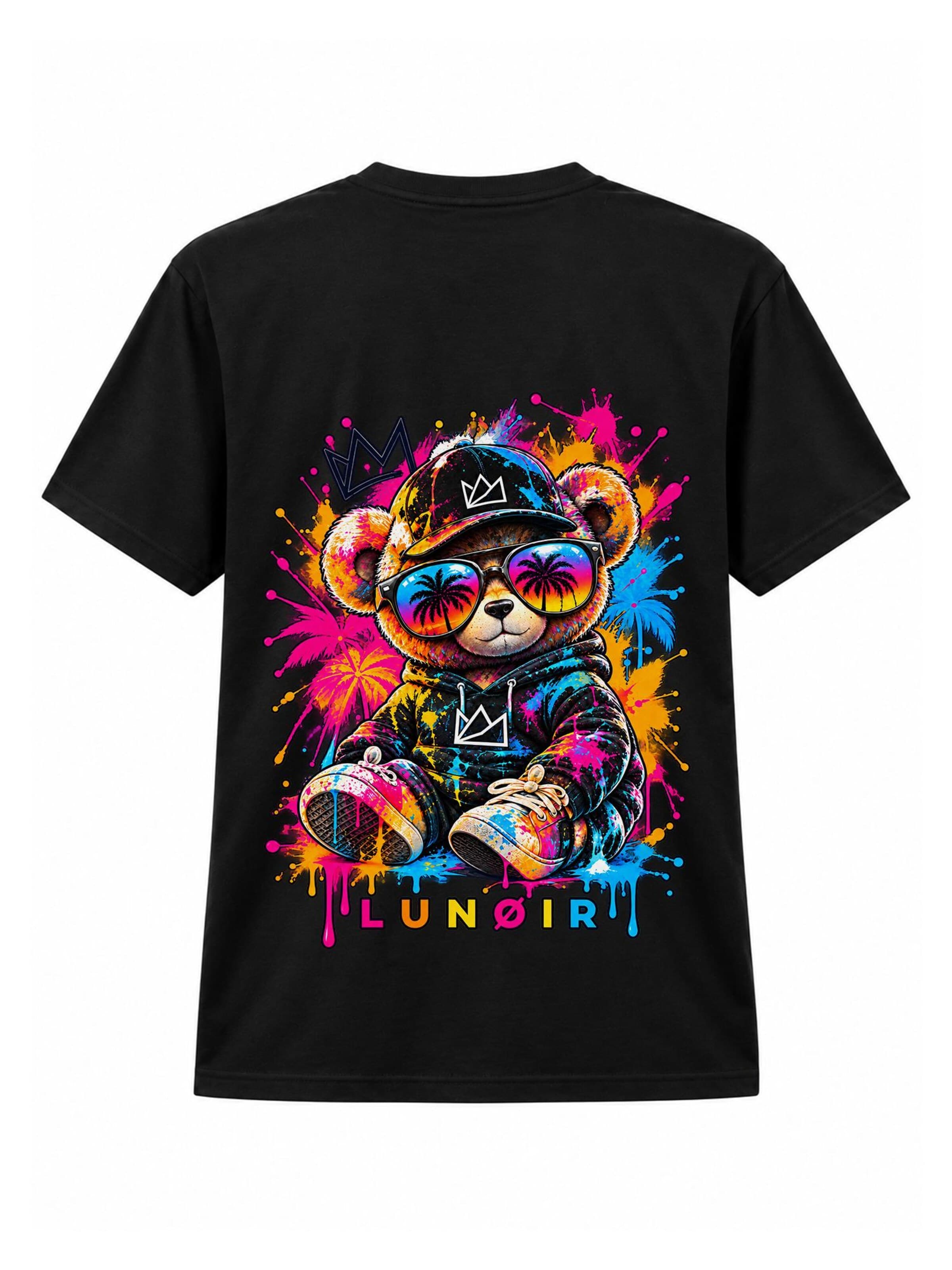 LUNØIR Studio Póló 'Tropical Riot – Sunset Teddy' - fekete: elől